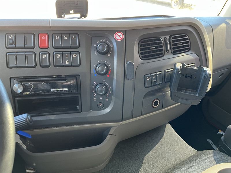 DAF LF 210 FA / 12 Ton / 416 dkm / Koffer / LBW / NL LKW - شاحنة صندوقية: صورة 5 DAF LF 210 FA / 12 Ton / 416 dkm / Koffer / LBW / NL LKW - شاحنة صندوقية: صورة 5