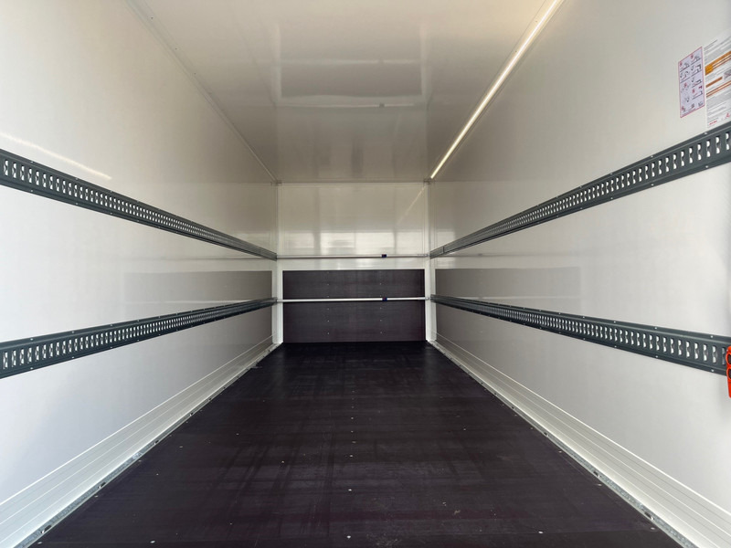 DAF LF 230 FA 18 Ton Box met Laadklep / Te huur - Bel 013-7200971 voor de mogelijkheden ! - شاحنة صندوقية: صورة 3 DAF LF 230 FA 18 Ton Box met Laadklep / Te huur - Bel 013-7200971 voor de mogelijkheden ! - شاحنة صندوقية: صورة 3