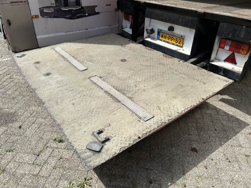 Floor FLMA-18 / Wipkar - Anhanger - Trailer / Alu Box / Loadlift / APK TUV 08-25 - مقطورة بصندوق مغلق: صورة 5 Floor FLMA-18 / Wipkar - Anhanger - Trailer / Alu Box / Loadlift / APK TUV 08-25 - مقطورة بصندوق مغلق: صورة 5