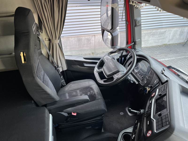 Iveco S-Way AT 420 / Full LED / 569 dkm / 2 Tanks / 2 Fridge / APK TUV 03-26 - مقطورة السحب: صورة 3 Iveco S-Way AT 420 / Full LED / 569 dkm / 2 Tanks / 2 Fridge / APK TUV 03-26 - مقطورة السحب: صورة 3