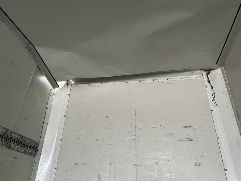 Krone DryLiner / Box / Front Damage / BPW Drum / APK TUV 12-25 - نصف مقطورة بصندوق مغلق: صورة 4 Krone DryLiner / Box / Front Damage / BPW Drum / APK TUV 12-25 - نصف مقطورة بصندوق مغلق: صورة 4