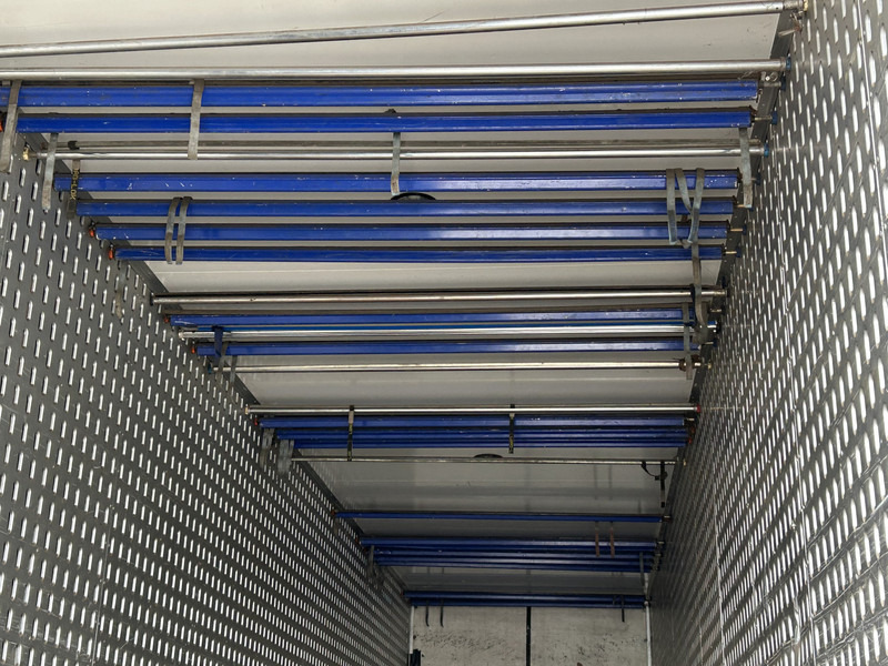 Krone SDP 27 / Box - Confectie / 3 axle BPW Drum / NL Trailer - نصف مقطورة بصندوق مغلق: صورة 4 Krone SDP 27 / Box - Confectie / 3 axle BPW Drum / NL Trailer - نصف مقطورة بصندوق مغلق: صورة 4