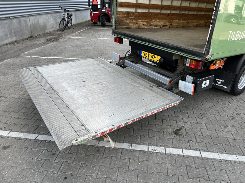 شاحنة بصندوق مغلق MAN TGE 3.180 Euro 6 / Navi / Cruise / Box / Loadlift / APK TUV 09-25: صورة 12