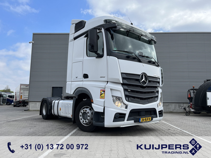 Mercedes-Benz Actros 1842 Streamspace / 724 dkm / 2 Tanks / Stand Airco / NL Truck - مقطورة السحب: صورة 1 Mercedes-Benz Actros 1842 Streamspace / 724 dkm / 2 Tanks / Stand Airco / NL Truck - مقطورة السحب: صورة 1