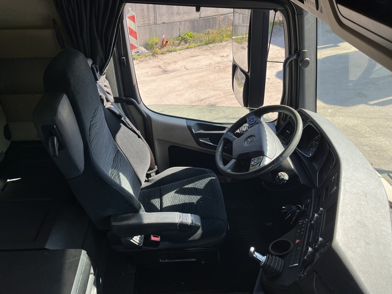 Mercedes-Benz Actros 1842 Streamspace / 870 dkm / 2 Tanks / NL Truck - مقطورة السحب: صورة 3 Mercedes-Benz Actros 1842 Streamspace / 870 dkm / 2 Tanks / NL Truck - مقطورة السحب: صورة 3