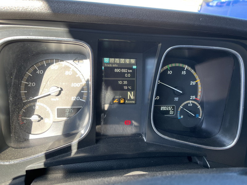 Mercedes-Benz Actros 1842 Streamspace / 890 dkm / 2 Tanks / NL Truck - مقطورة السحب: صورة 4 Mercedes-Benz Actros 1842 Streamspace / 890 dkm / 2 Tanks / NL Truck - مقطورة السحب: صورة 4