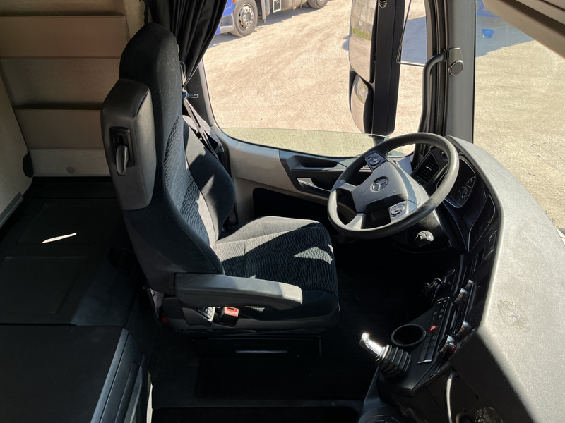 Mercedes-Benz Actros 1842 Streamspace / 890 dkm / 2 Tanks / NL Truck - مقطورة السحب: صورة 3 Mercedes-Benz Actros 1842 Streamspace / 890 dkm / 2 Tanks / NL Truck - مقطورة السحب: صورة 3