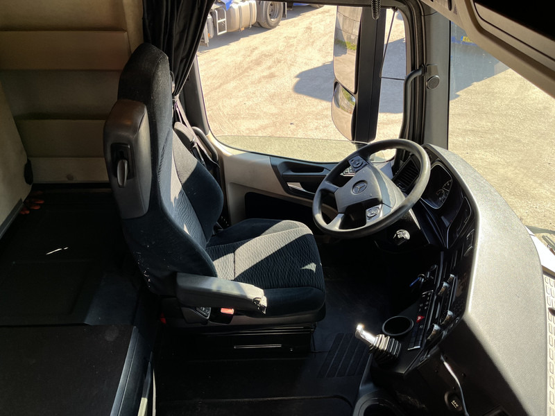 Mercedes-Benz Actros 1842 Streamspace / 937 dkm / 2 Tanks / NL Truck - رأس تريلا: صورة 3 Mercedes-Benz Actros 1842 Streamspace / 937 dkm / 2 Tanks / NL Truck - رأس تريلا: صورة 3