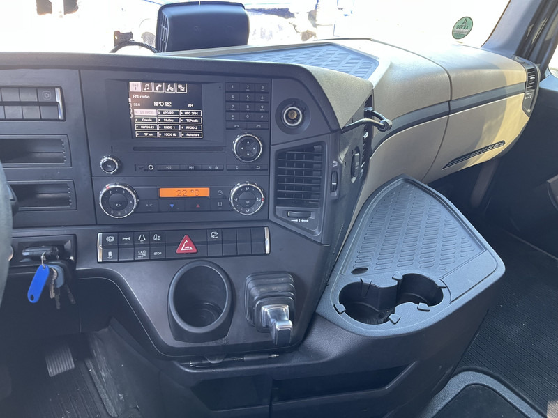 Mercedes-Benz Actros 1842 Streamspace / 945 dkm / 2 Tanks / NL Truck - رأس تريلا: صورة 5 Mercedes-Benz Actros 1842 Streamspace / 945 dkm / 2 Tanks / NL Truck - رأس تريلا: صورة 5