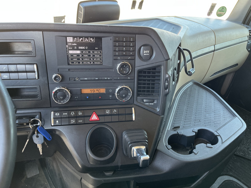 Mercedes-Benz Actros 1842 Streamspace / Stand Klima / 2 Tanks / NL Truck - مقطورة السحب: صورة 5 Mercedes-Benz Actros 1842 Streamspace / Stand Klima / 2 Tanks / NL Truck - مقطورة السحب: صورة 5