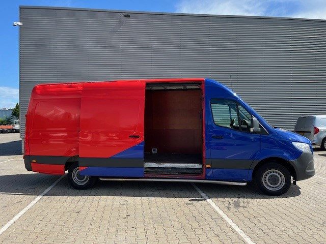 Mercedes-Benz Sprinter 311 / 2.2 CDI / L3 H2 / Automatic / APK-TUV 02-26 - فان المدمجة: صورة 3 Mercedes-Benz Sprinter 311 / 2.2 CDI / L3 H2 / Automatic / APK-TUV 02-26 - فان المدمجة: صورة 3