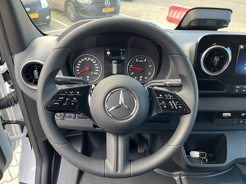 Mercedes-Benz Sprinter 317 1.9 CDI Select HD / Koel voorbereiding / L2 H2 - شاحنة توصيل مبردة: صورة 4 Mercedes-Benz Sprinter 317 1.9 CDI Select HD / Koel voorbereiding / L2 H2 - شاحنة توصيل مبردة: صورة 4