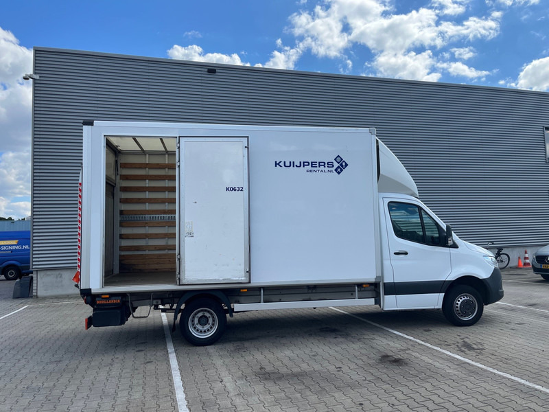 Mercedes-Benz Sprinter 515 1.9 CDI / Box 4.4 mtr / Laadklep / Zijdeur - شاحنة بصندوق مغلق: صورة 3 Mercedes-Benz Sprinter 515 1.9 CDI / Box 4.4 mtr / Laadklep / Zijdeur - شاحنة بصندوق مغلق: صورة 3