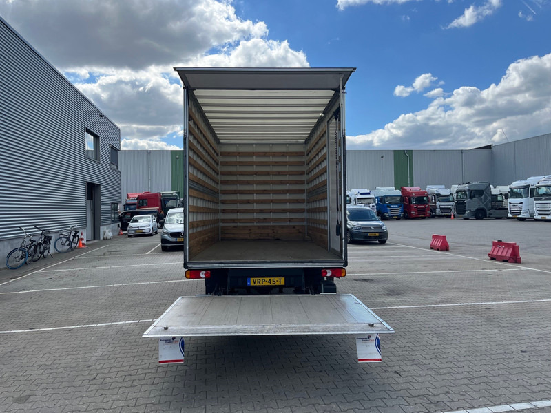 Mercedes-Benz Sprinter 515 1.9 CDI / Box 4.4 mtr / Laadklep / Zijdeur - شاحنة بصندوق مغلق: صورة 5 Mercedes-Benz Sprinter 515 1.9 CDI / Box 4.4 mtr / Laadklep / Zijdeur - شاحنة بصندوق مغلق: صورة 5