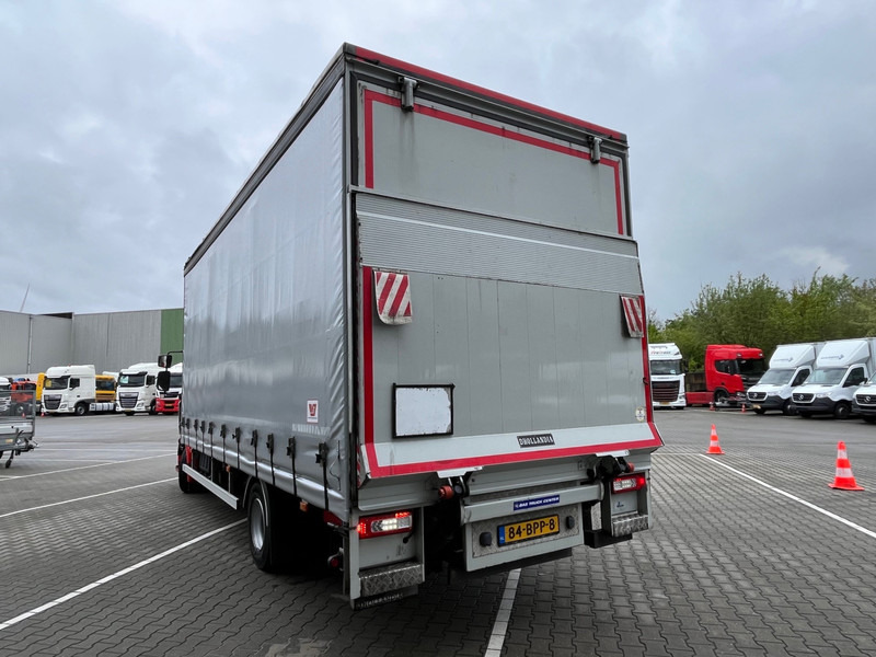 Renault D 210 Euro 6 / 12 Ton / 282 dkm / Schuifzeil / Laadklep / NL truck - شاحنة ذات ستائر جانبية: صورة 2 Renault D 210 Euro 6 / 12 Ton / 282 dkm / Schuifzeil / Laadklep / NL truck - شاحنة ذات ستائر جانبية: صورة 2