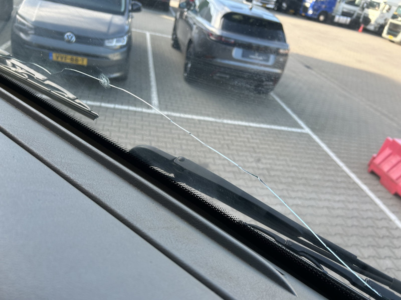 شاحنة صندوقية Renault D 210 Euro 6 C / 12 Ton / 293 dkm / Box / Loadlift / APK TUV 09-26: صورة 15