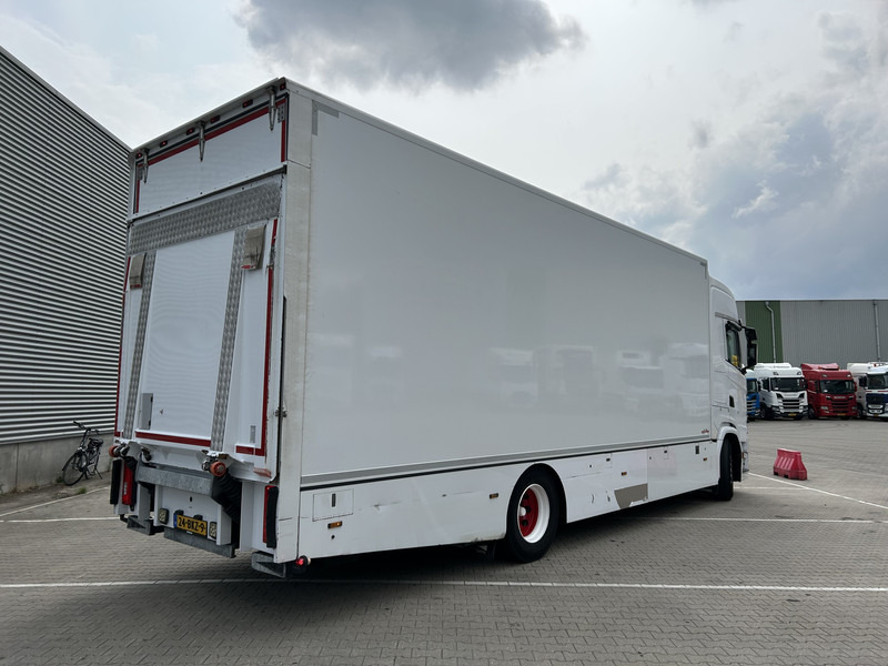 Scania S410 Highline / 491 dkm / Box 8.1 mtr / Laadklep 3000 kg - شاحنة صندوقية: صورة 2 Scania S410 Highline / 491 dkm / Box 8.1 mtr / Laadklep 3000 kg - شاحنة صندوقية: صورة 2