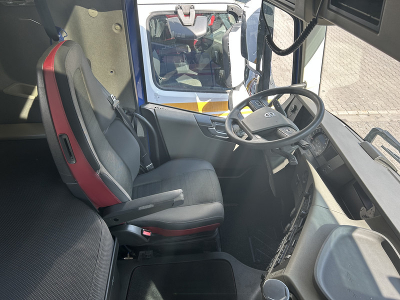 Volvo FH 420 Globetrotter / 921 dkm / 2 Tanks / VEB+ / NL Truck - مقطورة السحب: صورة 3 Volvo FH 420 Globetrotter / 921 dkm / 2 Tanks / VEB+ / NL Truck - مقطورة السحب: صورة 3