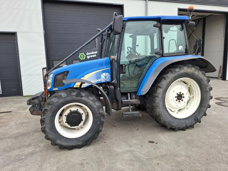 New Holland T5050 T5050 - جرار: صورة 1 New Holland T5050 T5050 - جرار: صورة 1