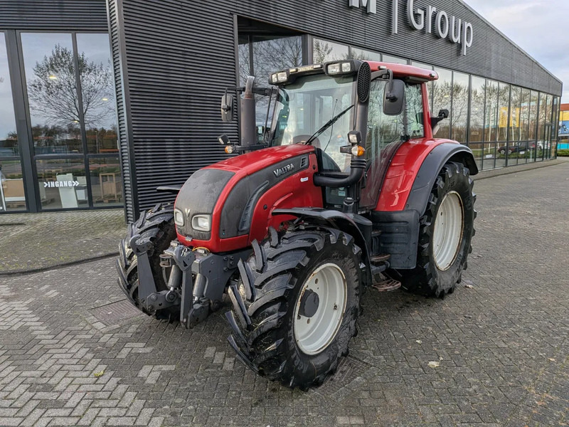 Valtra N142 N142 - جرار: صورة 5 Valtra N142 N142 - جرار: صورة 5