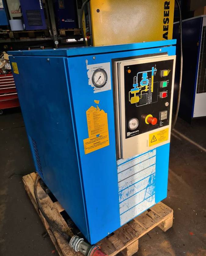 Kompresor śrubowy AIRPRESS, CECCATO 15 kw - ضاغط هوائي: صورة 2 Kompresor śrubowy AIRPRESS, CECCATO 15 kw - ضاغط هوائي: صورة 2