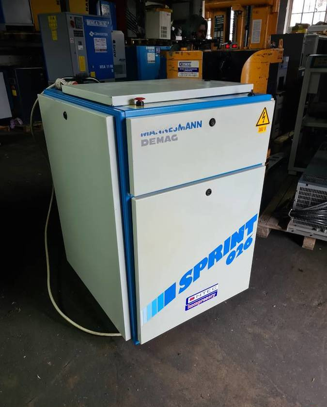 Kompresor śrubowy Demag Sprint 026, 15 kw - ضاغط هوائي: صورة 3 Kompresor śrubowy Demag Sprint 026, 15 kw - ضاغط هوائي: صورة 3