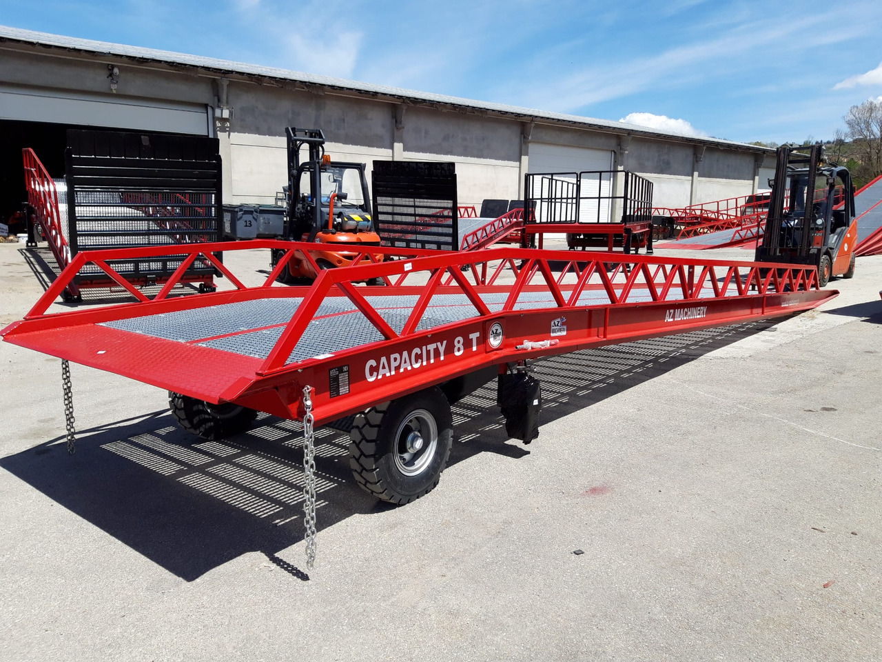 AZ RAMP EASY-XL 8 mobile loading ramp - منحدر تحميل: صورة 1 AZ RAMP EASY-XL 8 mobile loading ramp - منحدر تحميل: صورة 1