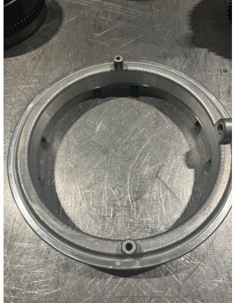 Volvo B1 piston and cylinder, 11038029, 11145437, 11145855, 11037941, 22640, 22648, 22688, 22517, 22518, 22545, 22645, 22650, 22671, 2 - صندوق التروس: صورة 2 Volvo B1 piston and cylinder, 11038029, 11145437, 11145855, 11037941, 22640, 22648, 22688, 22517, 22518, 22545, 22645, 22650, 22671, 2 - صندوق التروس: صورة 2
