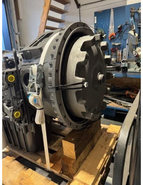 Volvo PT1862 22640-22650 - صندوق التروس: صورة 3 Volvo PT1862 22640-22650 - صندوق التروس: صورة 3
