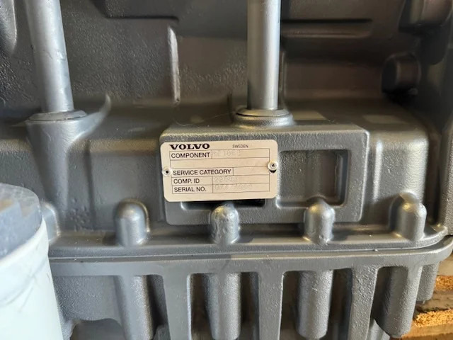 Volvo Versnellingsbak PT1862 PT1863 22640 22650 22689 - صندوق التروس - شاحنة مفصلية: صورة 2 Volvo Versnellingsbak PT1862 PT1863 22640 22650 22689 - صندوق التروس - شاحنة مفصلية: صورة 2