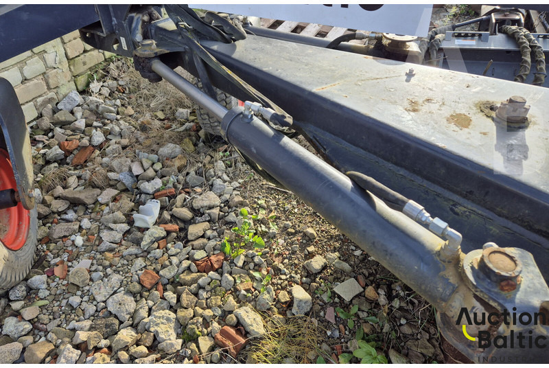 Bobcat Grader 96 - ماكينة تسوية: صورة 5 Bobcat Grader 96 - ماكينة تسوية: صورة 5