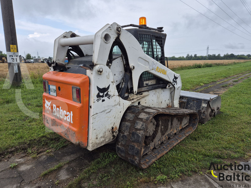 Bobcat T 320 - اللودر المجنزر: صورة 5 Bobcat T 320 - اللودر المجنزر: صورة 5