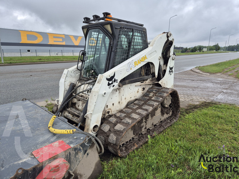 Bobcat T 320 - اللودر المجنزر: صورة 2 Bobcat T 320 - اللودر المجنزر: صورة 2