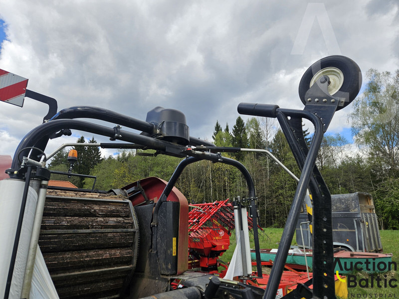 Case IH RB545Silage - آلة بالات دائرية: صورة 4 Case IH RB545Silage - آلة بالات دائرية: صورة 4