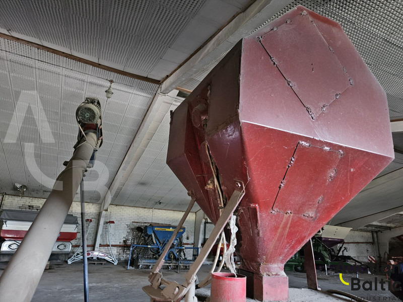 Ceres - معدات الماشية: صورة 5 Ceres - معدات الماشية: صورة 5