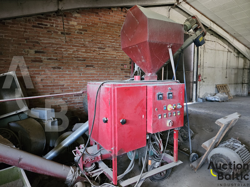 Ceres - معدات الماشية: صورة 1 Ceres - معدات الماشية: صورة 1