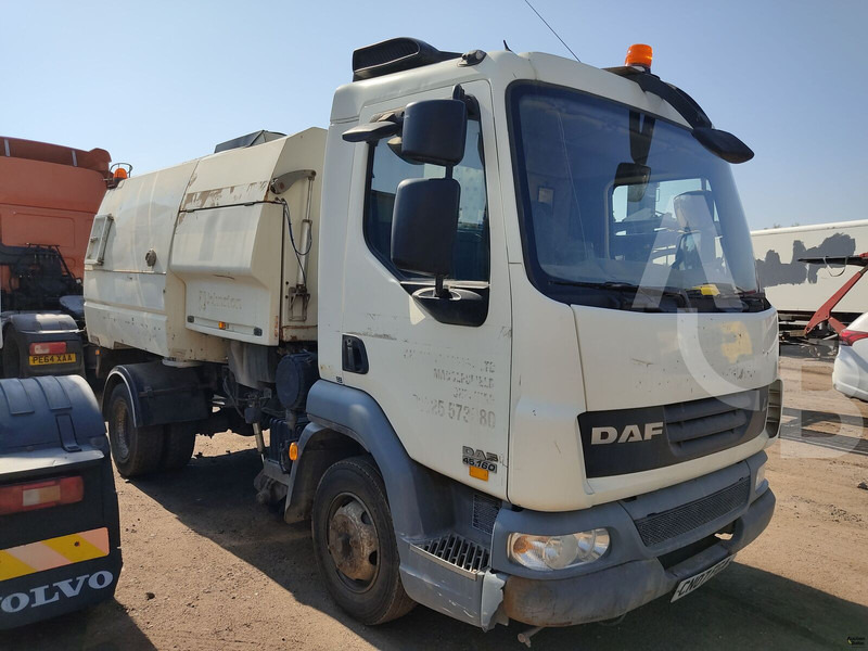 DAF LF45.160 - سياره كنس شوارع: صورة 1 DAF LF45.160 - سياره كنس شوارع: صورة 1