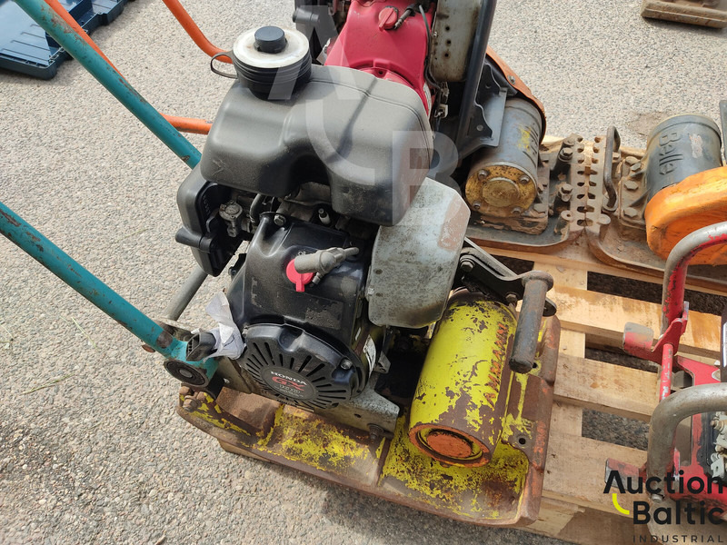 Dynapac LF45, Ammann AVP1033 & 2 Belle - صفيحة هزازة: صورة 5 Dynapac LF45, Ammann AVP1033 & 2 Belle - صفيحة هزازة: صورة 5