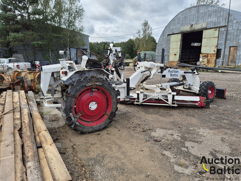 Ei Attachments 09.NH.2750 - ماكينة تسوية: صورة 4 Ei Attachments 09.NH.2750 - ماكينة تسوية: صورة 4