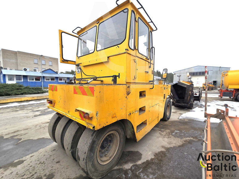 Hamm GRW 18 - رَصَّاص بعجلات مطاطية: صورة 1 Hamm GRW 18 - رَصَّاص بعجلات مطاطية: صورة 1