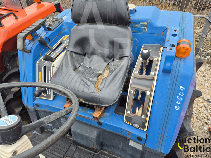 Iseki TU 200 - جرار: صورة 5 Iseki TU 200 - جرار: صورة 5