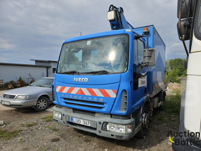 Iveco 100E 18 - منصة محمولة مثبتة على الشاحنة: صورة 1 Iveco 100E 18 - منصة محمولة مثبتة على الشاحنة: صورة 1