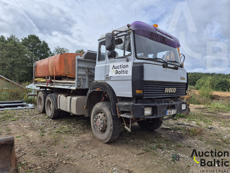 Iveco 260-34 - شاحنة صهريج: صورة 2 Iveco 260-34 - شاحنة صهريج: صورة 2