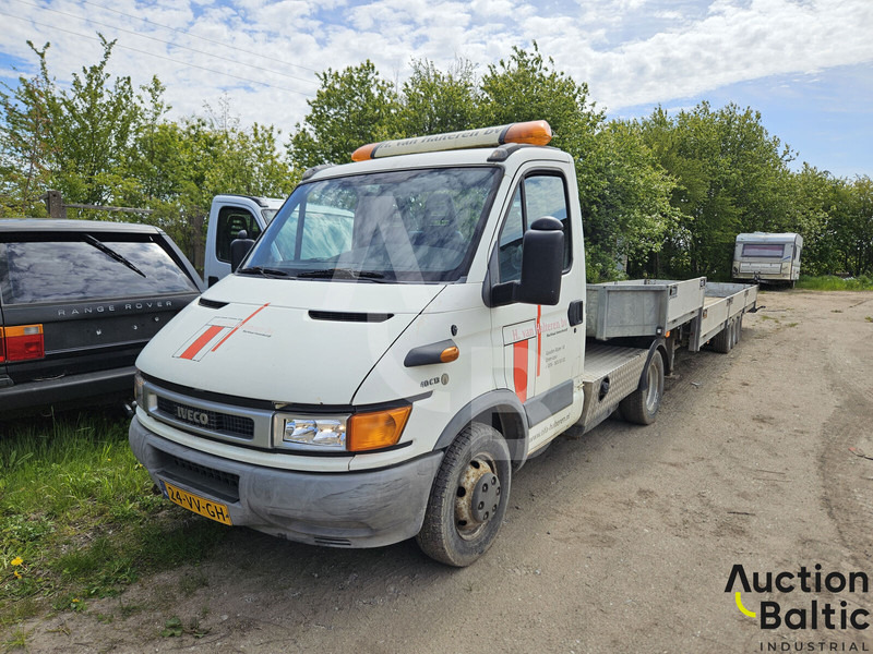 Iveco 40 C - مقطورة السحب: صورة 1 Iveco 40 C - مقطورة السحب: صورة 1