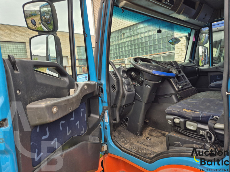 Iveco AT190S42/FP CT - شاحنة بهيكل معدني للمقصورة: صورة 4 Iveco AT190S42/FP CT - شاحنة بهيكل معدني للمقصورة: صورة 4