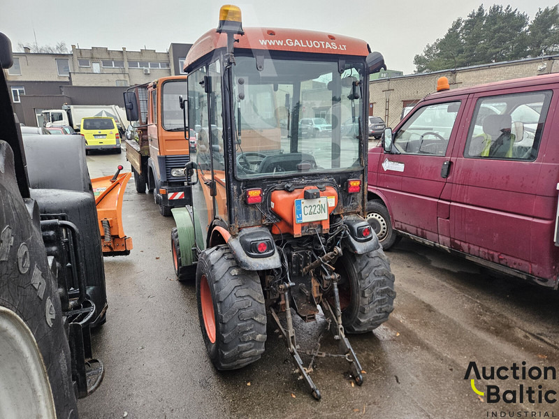 KIOTI CK 2810 - جرار: صورة 3 KIOTI CK 2810 - جرار: صورة 3