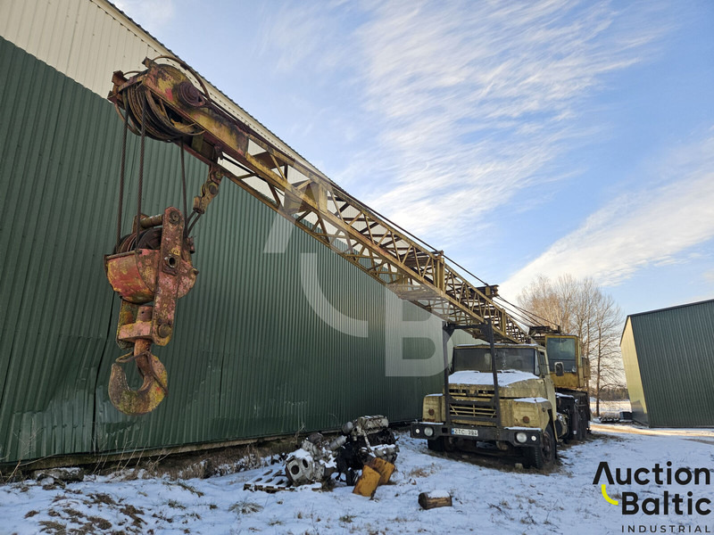 KRAZ 25 KC4562 - رافعة لجميع التضاريس: صورة 1 KRAZ 25 KC4562 - رافعة لجميع التضاريس: صورة 1