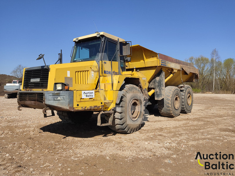 Komatsu HM400 - شاحنة مفصلية: صورة 1 Komatsu HM400 - شاحنة مفصلية: صورة 1