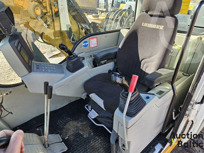 Liebherr R 900 C Litronic - حفار زاحف: صورة 5 Liebherr R 900 C Litronic - حفار زاحف: صورة 5