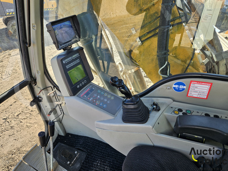 حفار زاحف Liebherr R 900 C Litronic: صورة 8